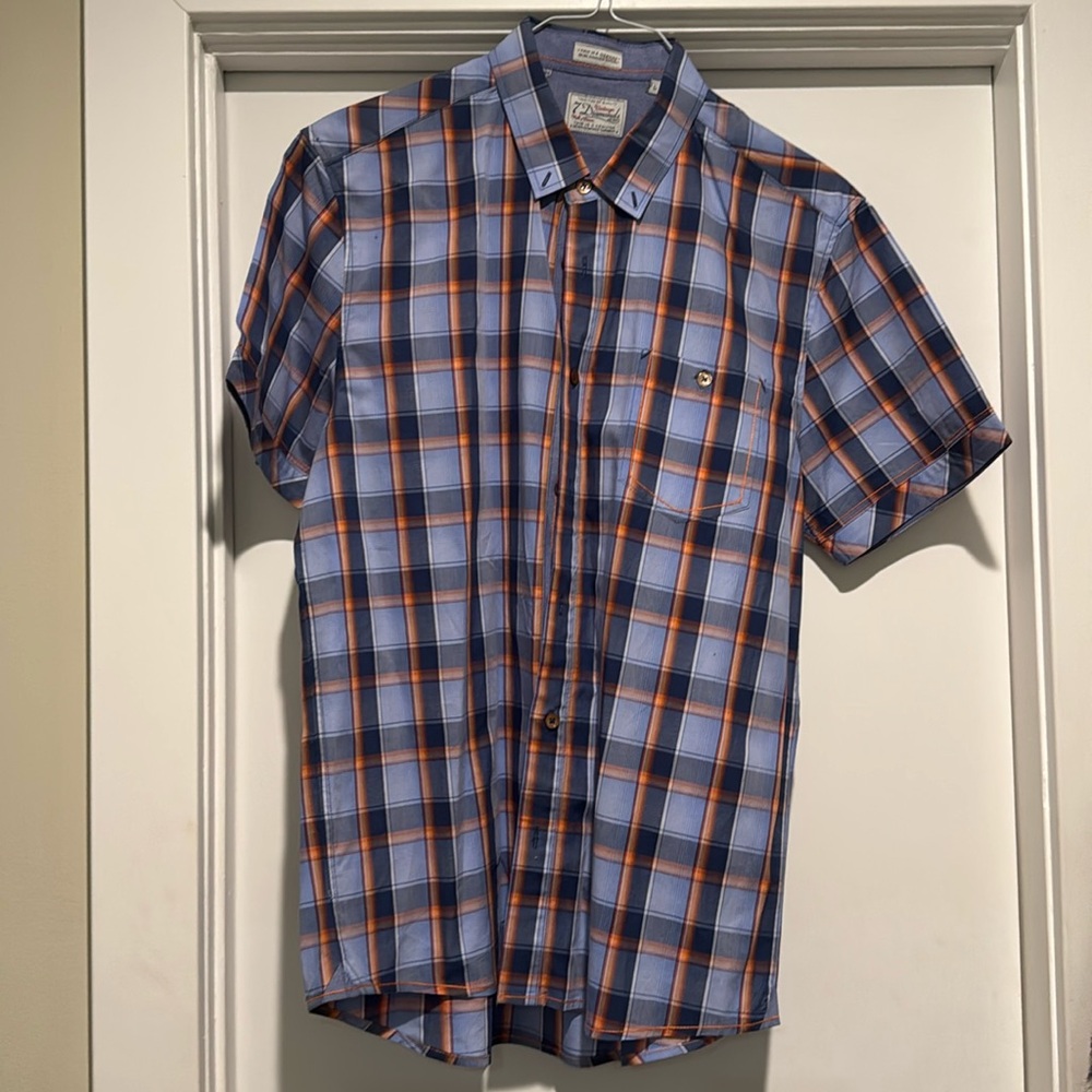 Men’s Vintage 7 Diamond Button Down Dress Shirt